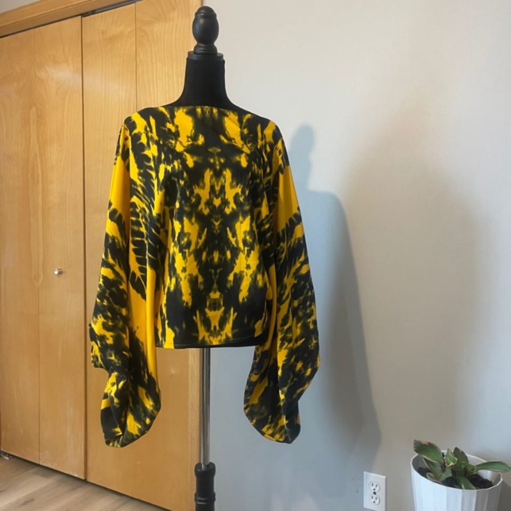 Yellow and Black Patterned Kimono Top